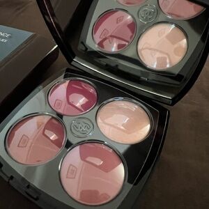 CHANEL Multi-Shade Lip & Cheek Palette — Rose and Nude Tones